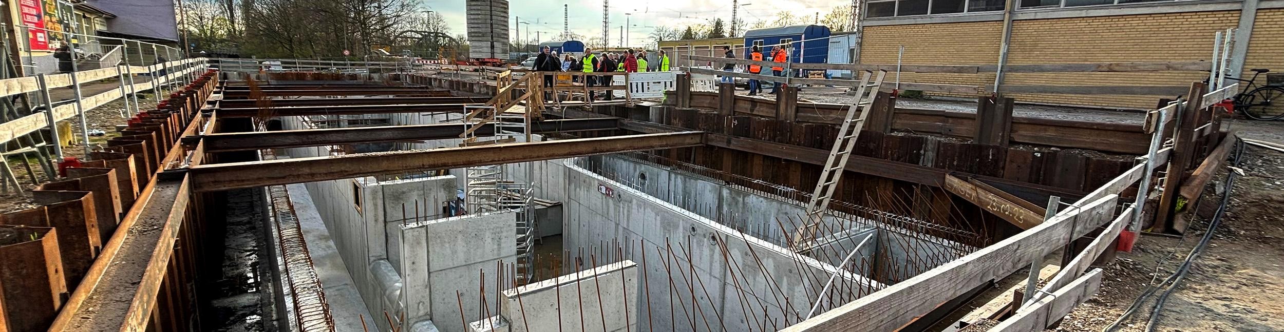 Bauarbeiten beim Regenüberlaufbecken schreiten voran. Foto: Stadt Rastatt/Isabelle Joyon Baustelle Regenüberlaufbecken