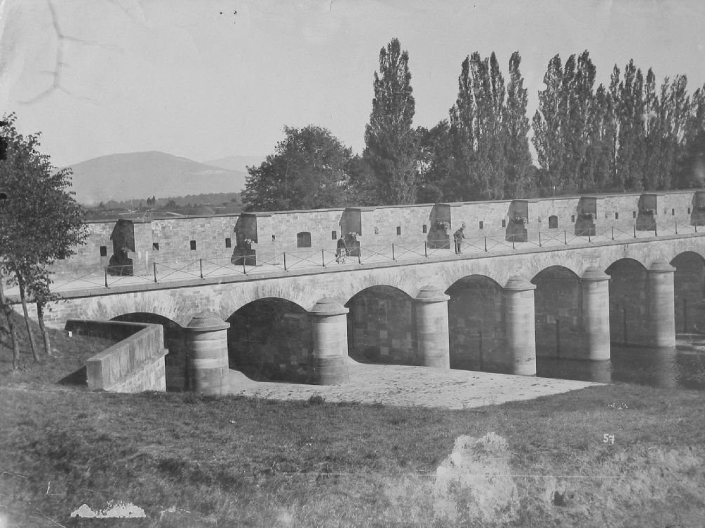 Die Obere Stauschleuse, heute bekannt als Franzbrücke, war einst Teil der Bundesfestung in Rastatt. 